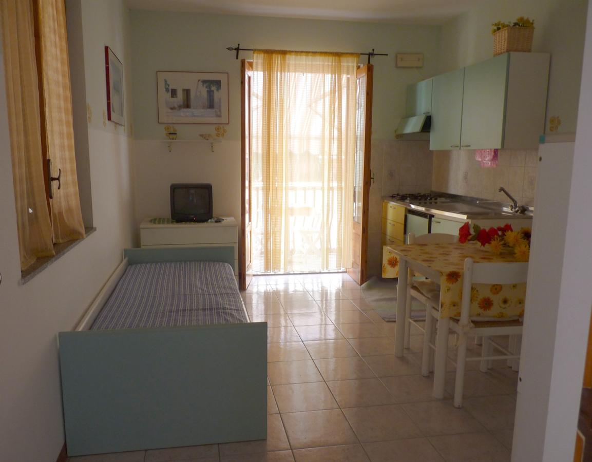 Claudia - Case Vacanze A Canneto Spiaggia מראה חיצוני תמונה